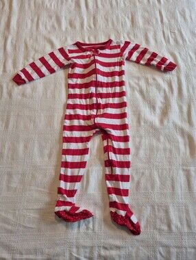 Leveret 18-24 months red & white candy cane stripe footie minor red bleed VGUC